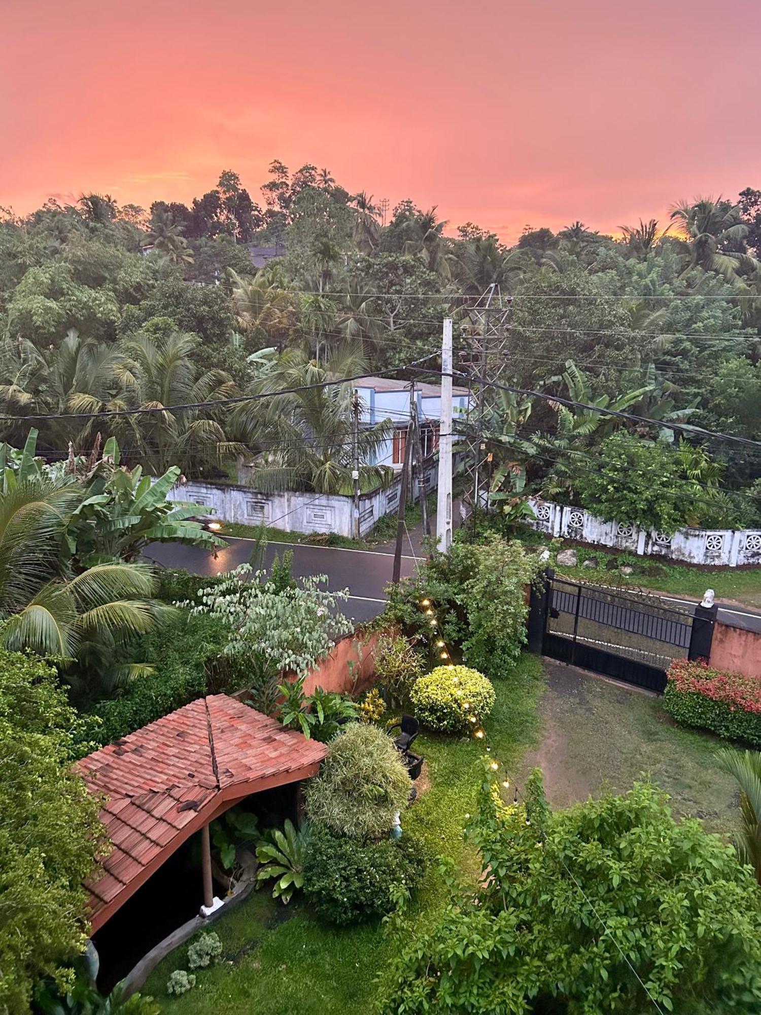 One Bhakthi Hotel Ahangama Luaran gambar